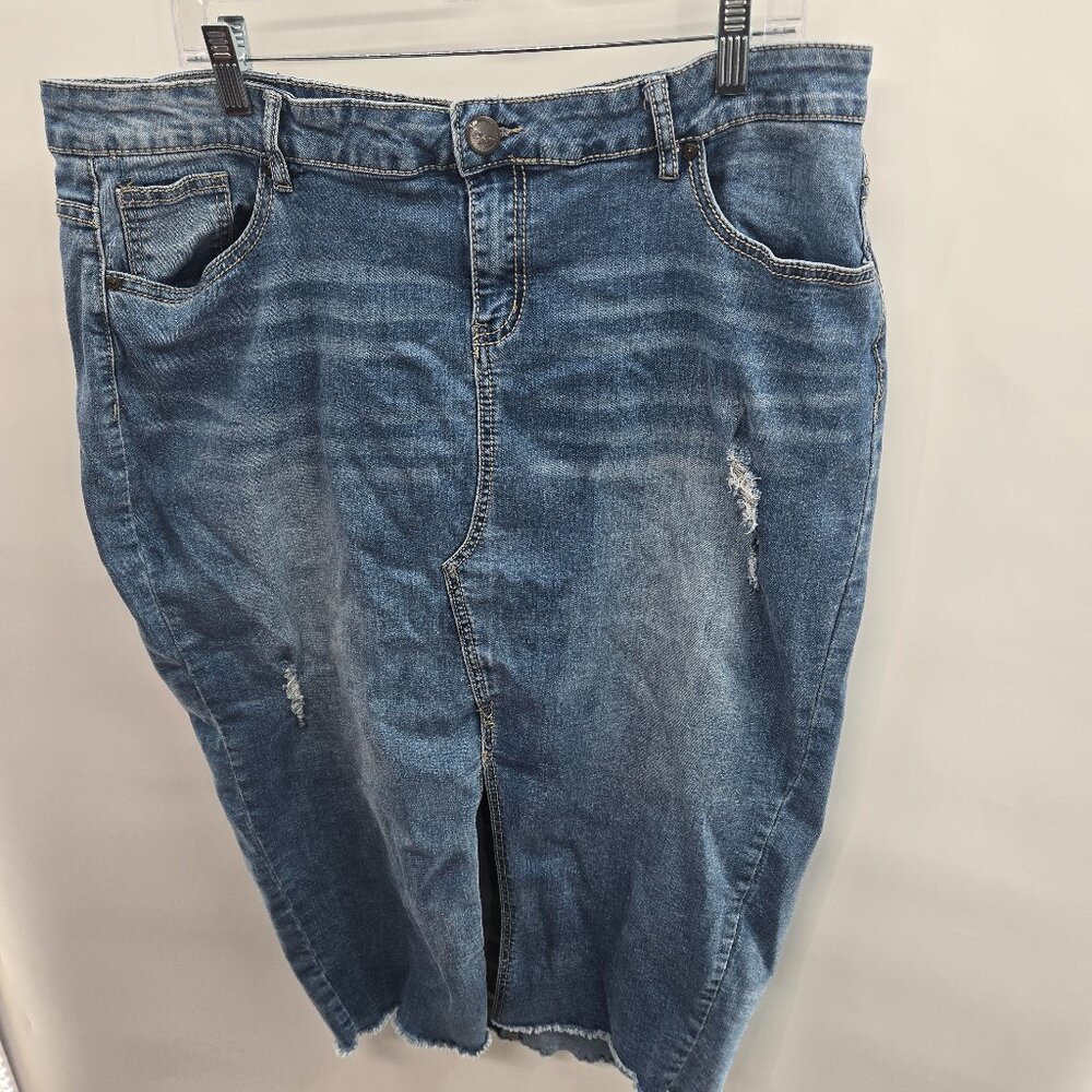 Suzanne Betro Denim Front Slit Midi Skirt Size 20
